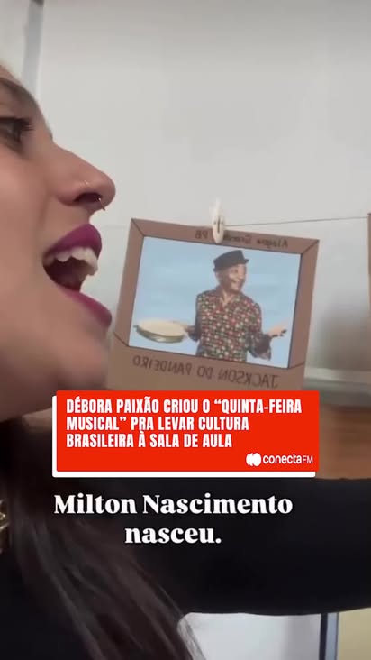 Que ideia fantástica da professora Débora Paixão!

Em São Bernardo do Campo (SP), ela está usando a música para tornar a cultura brasileira mais próxima e divertida para a sua turma. 💖

Com o projeto pedagógico "Quinta-feira Musical", Débora apresenta artistas de diferentes regiões do Brasil. E o melhor: ela aproveitou a aula para falar sobre gentílicos – os adjetivos que mostram a origem das pessoas de cada estado!

A professora acertou em cheio ao focar na curiosidade e não na cobrança. Como ela mesma disse: "Cada coisa em seu tempo". O importante é plantar a semente do conhecimento de um jeito leve e musical! 👏

📹: @debpaixao 

#conectafm #deborapaixao #quintafeiramusical #culturabrasileira